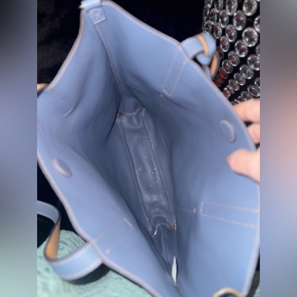 Vegan reversible carryall with a removable pouch tan/light blue - Picture 5 of 8